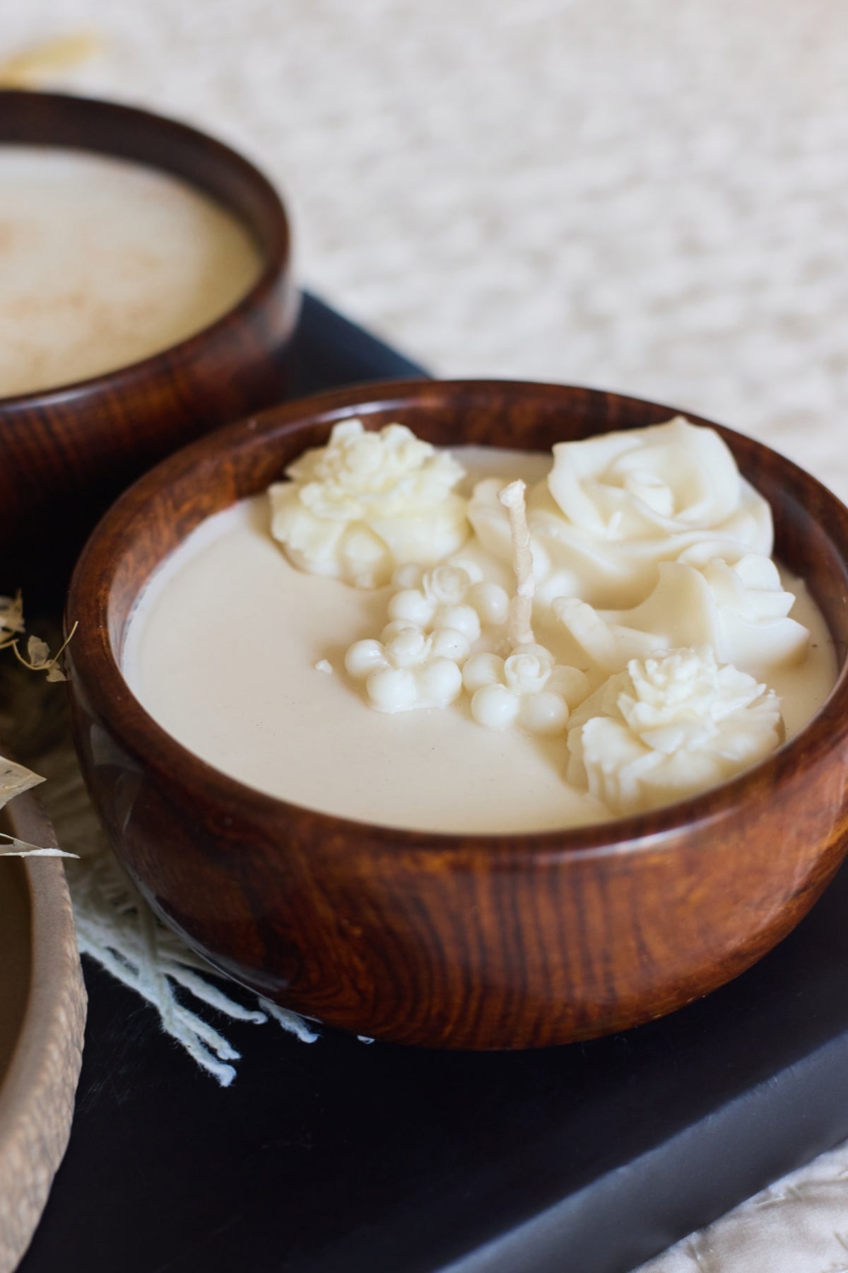 Jasmine Oudh-twist Vanilla candle- Floral Carved top (Brown Rustic Wooden Bowl)