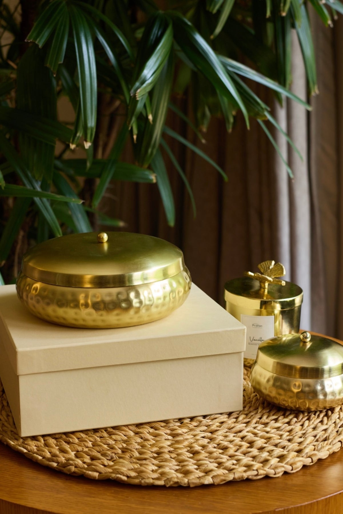 Metal Floral Urli candle -Jasmine Oudh twist Vanilla